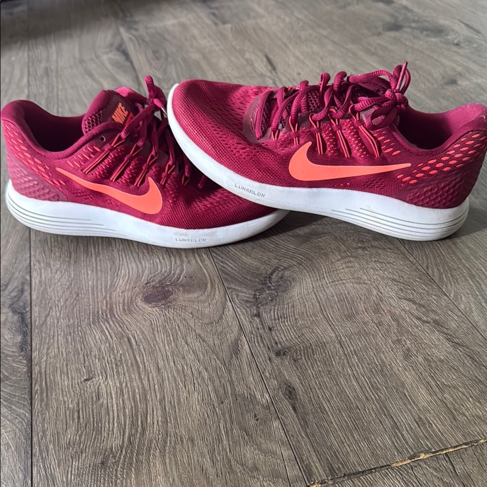 Nike Pink and White Sneakers Lightweight Athletic Design